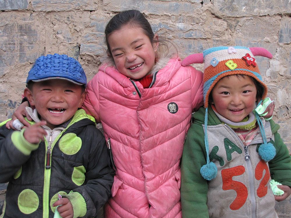 Tibetan children smiling
